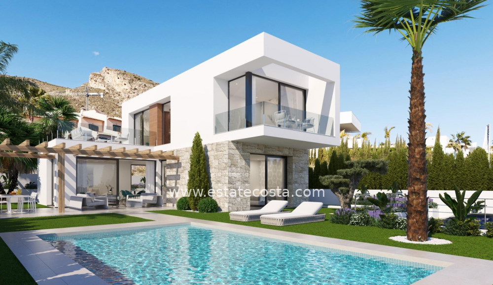 Dom-/-Willa 145m2  3km od plaży