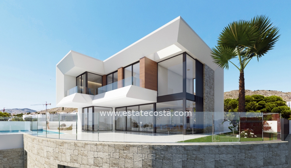 Dom-/-Willa 526m2  3km od plaży