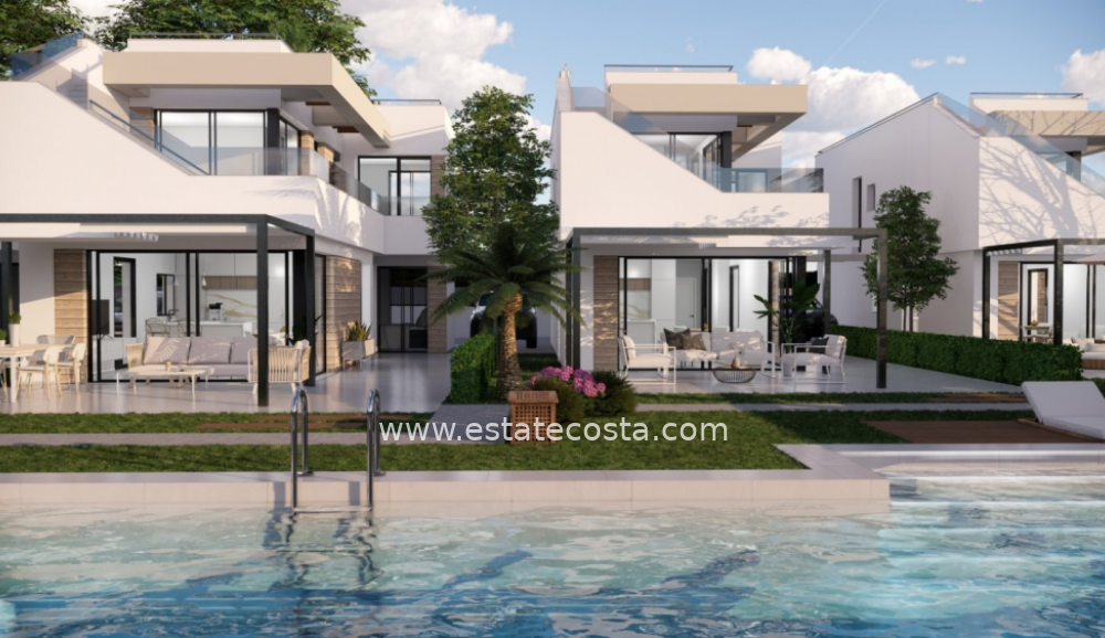 Dom-/-Willa 120m2  5km od plaży