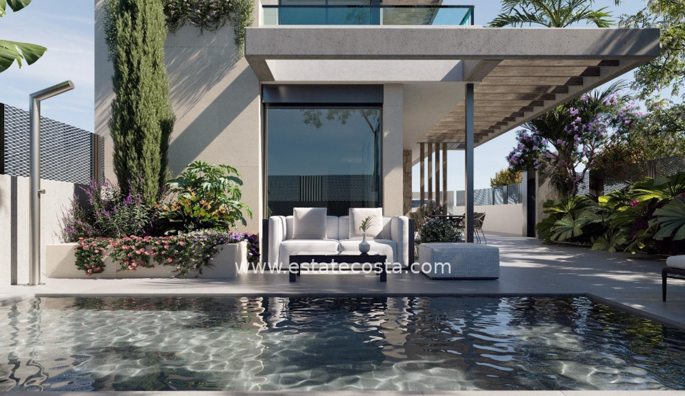 Dom-/-Willa 210m2  5km od plaży