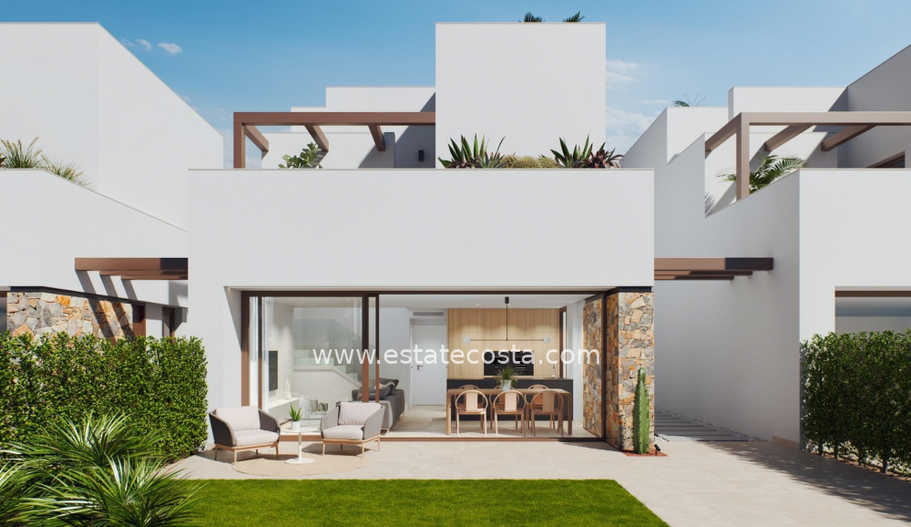 Dom-/-Willa 186m2  5km od plaży