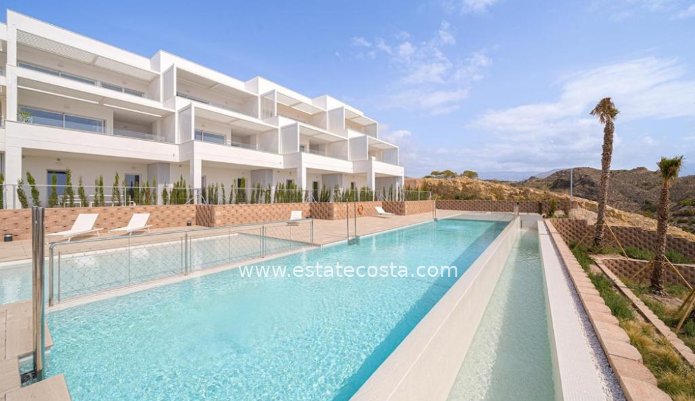 Szeregowiec 198m2 Villajoyosa 200m od plaży