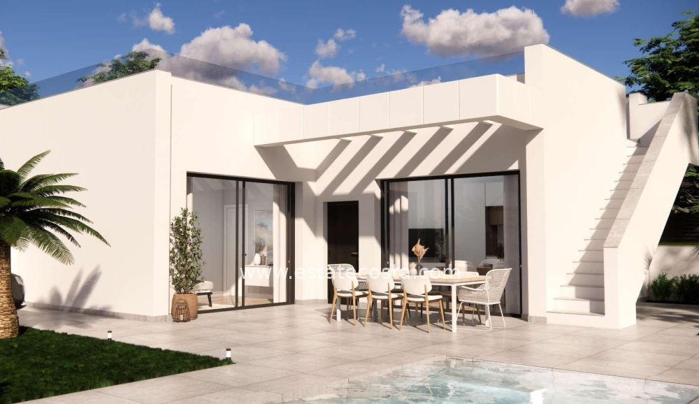 Dom-/-Willa 98m2  5km od plaży