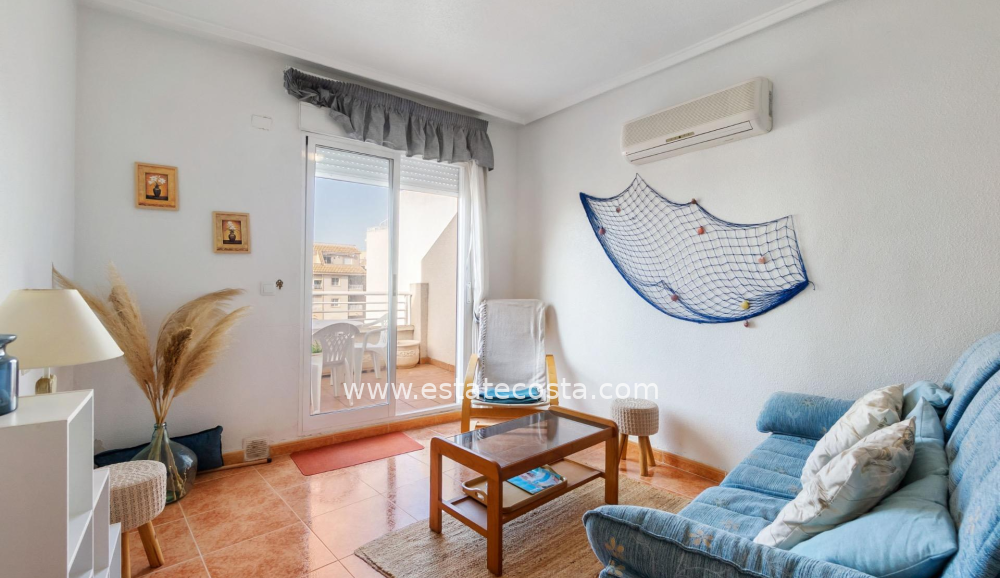 Penthouse 49m2  2km od plaży