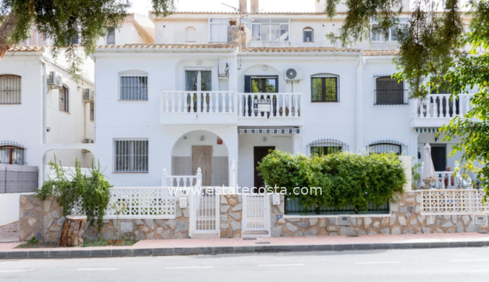 Townhouse 80m2  400m from the beach
