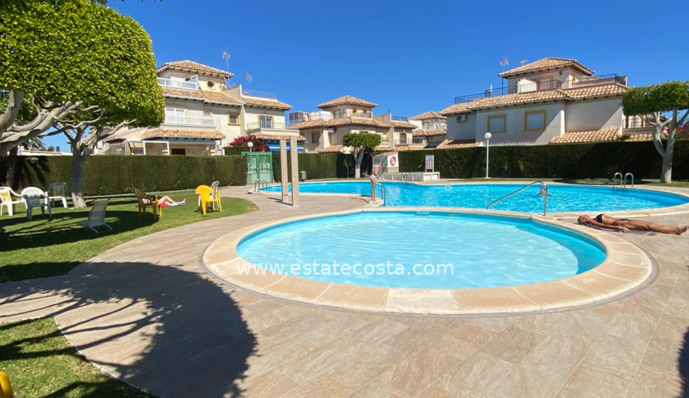 Bungalow-górny 65m2  1km od plaży