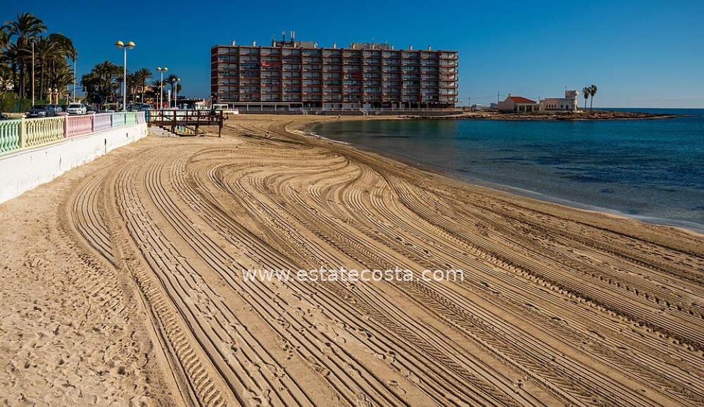 Apartamento 65m2  100m de la playa