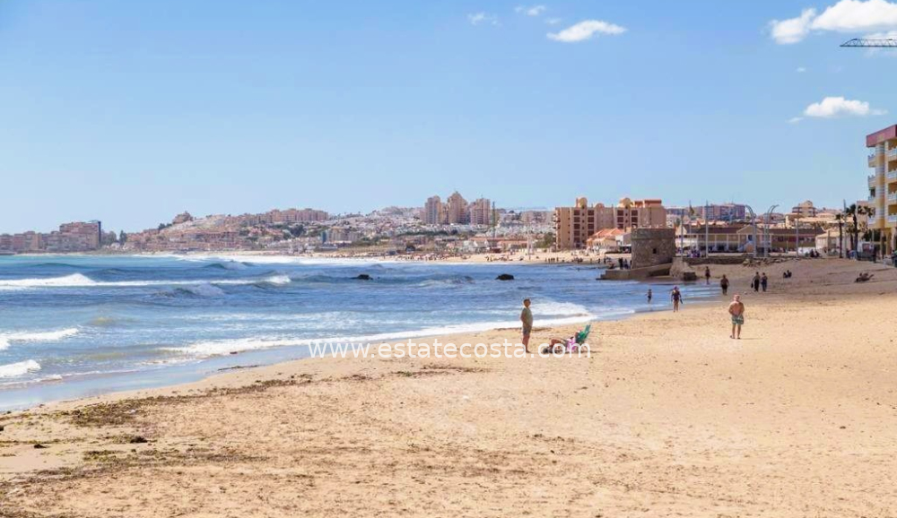 Apartamento 95m2  100m de la playa